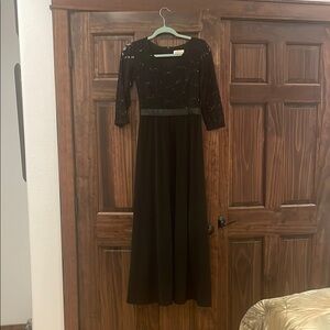 Elegant Black Evening Dress